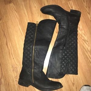 Steve Madden black boots